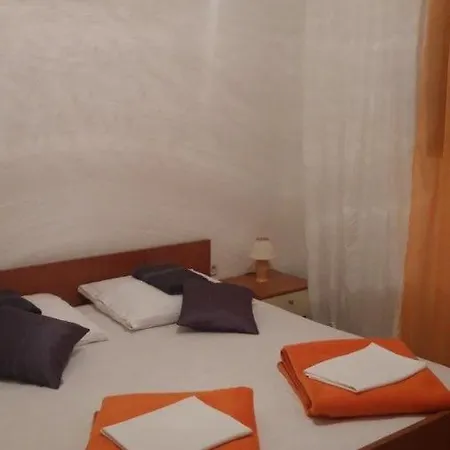 Apartments With Parking Space Biograd Na Moru - 860 Biograd Na Moru