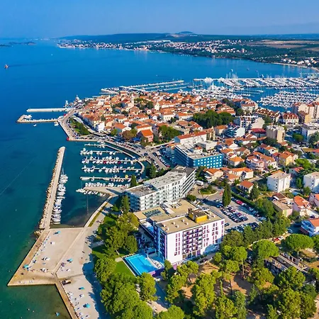 Apartments With Parking Space Biograd Na Moru - 860 *