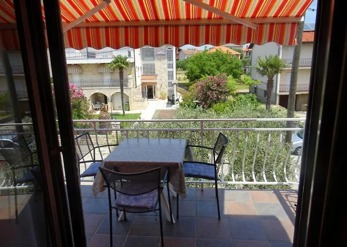 With Parking Space Biograd Na Moru, Biograd - 860 アパート *